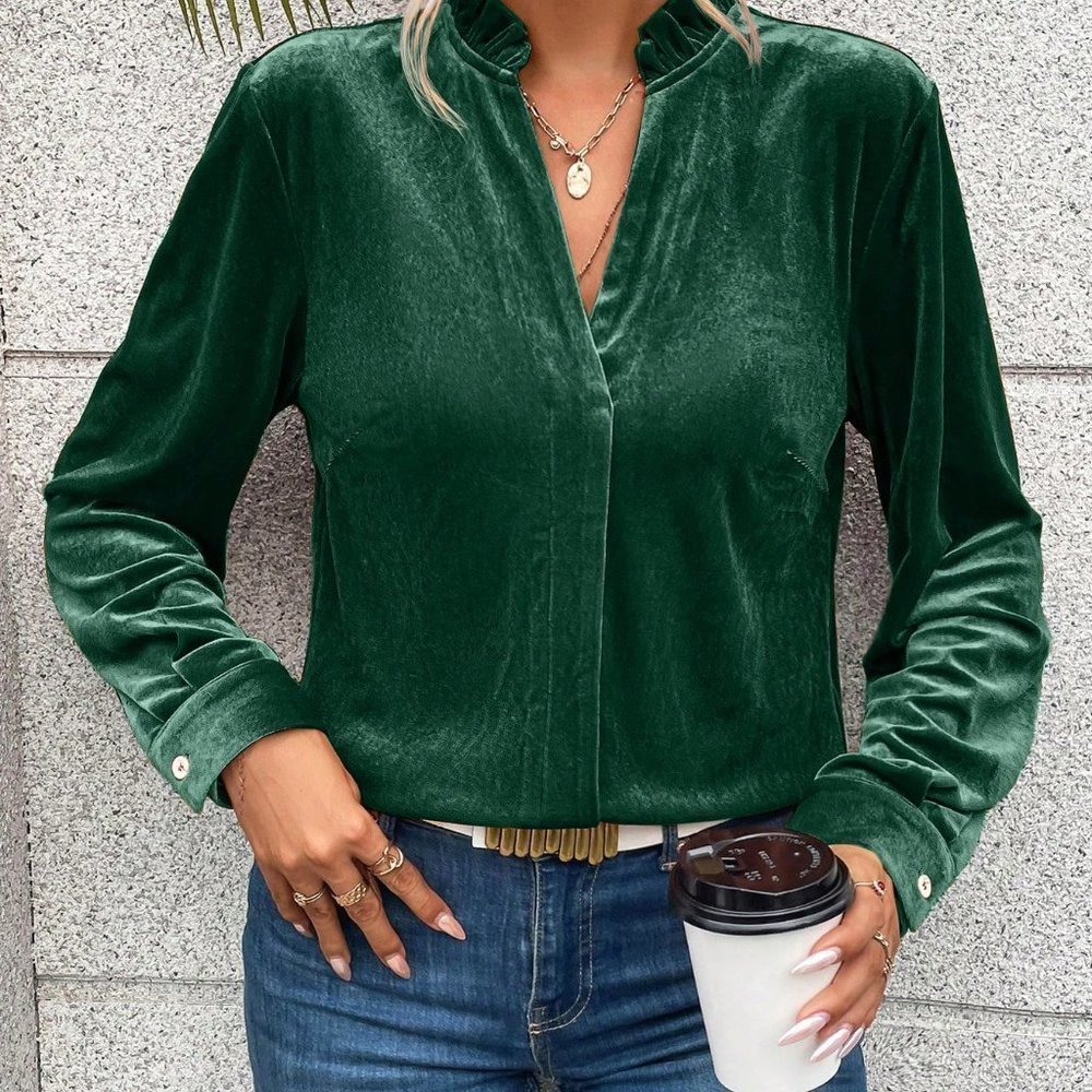 Green Casual Womens Notched Neckline Velvet Tee - Picture 2 of 5